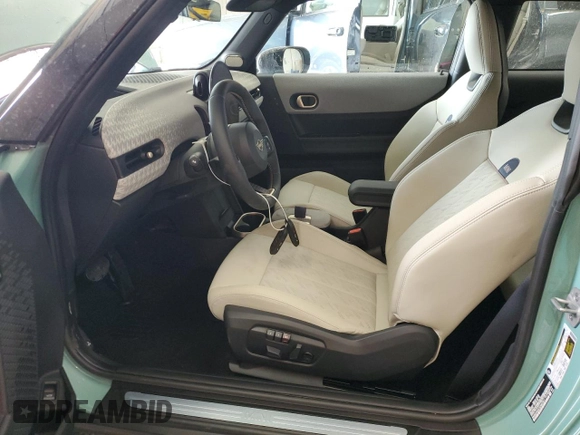 2025 MINI Hardtop Cooper S with VIN WMW23GD07S2W67817, listed as a Copart auction lot 53998735 with 337 mi miles and Salvage Title. Bid and sale history available at DreamBid. Image 7.