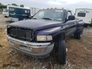 1998 Dodge Ram 3500 with VIN 1B7MF336XWJ189034, listed as a Copart auction lot 68670344 with 117,731 mi miles and Salvage Title. Bid and sale history available at carsss.com. Image 1.