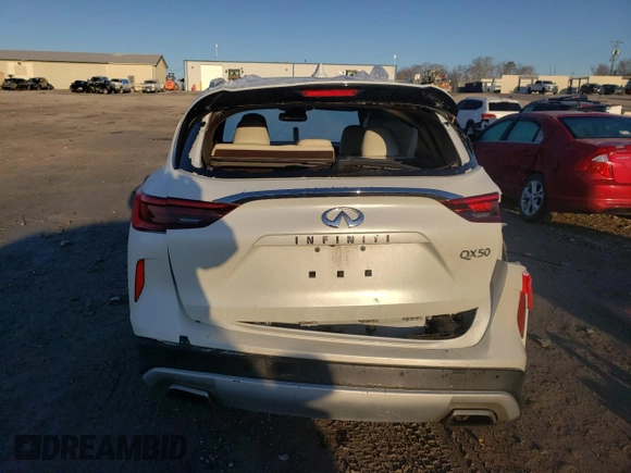 2019 Infiniti QX50 LUXE with VIN 3PCAJ5M37KF103066, listed as a Copart auction lot 71511262 with 59,538 mi miles. Bid and sale history available at carsss.com. Image 6.