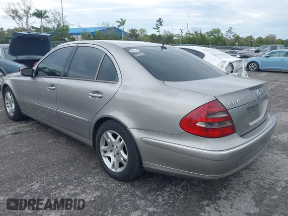 2006 Mercedes-Benz E 320 CDI with VIN WDBUF26J06A935239, listed as a IAAI auction lot 41657552 with 230,067 mi miles and . Bid and sale history available at DreamBid. Image 3.