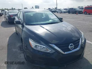 2018 Nissan Altima 2.5 SR with VIN 1N4AL3AP7JC279459, listed as a IAAI auction lot 41901831 with 104,798 mi miles. Bid and sale history available at carsss.com. Image 1.