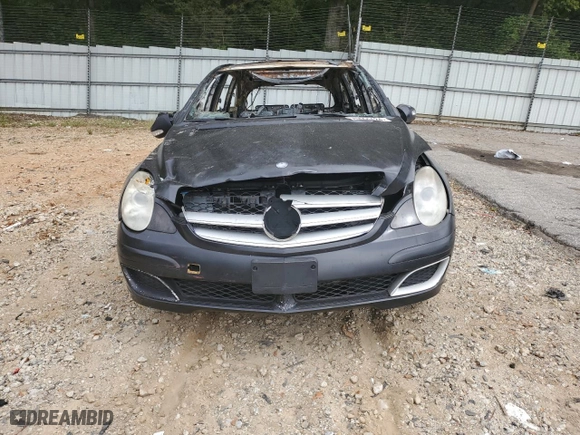 2008 Mercedes-Benz R-Class 3.5L with VIN 4JGCB65EX8A068712, listed as a Copart auction lot 70655124 with 0 mi miles and Non Repairable. Bid and sale history available at carsss.com. Image 5.