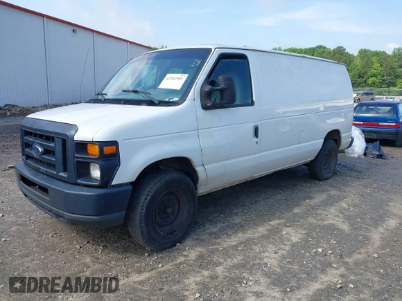 2008 Ford Econoline Cargo Commercial z VIN 1FTNE14W28DB60915, wystawiony jako IAAI lot #42262551 z przebiegiem 411 090 mil mil oraz . Historia ofert i sprzedaży dostępna na DreamBid. Obrazek 2.