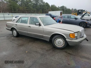 1989 Mercedes-Benz 420 420SEL with VIN WDBCA35E1KA465561, listed as a Copart auction lot 61400034 with 95,852 mi miles and Non Repairable. Bid and sale history available at carsss.com. Image 4.