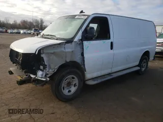 2019 GMC Savana Cargo Van with VIN 1GTW7AFG4K1335887, listed as a Copart auction lot 80944784 with 0 mi miles and Salvage Title. Bid and sale history available at carsss.com. Image 1.