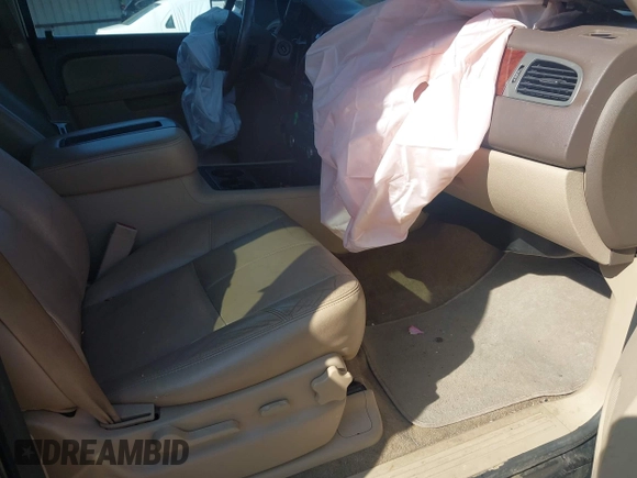 2012 Chevrolet Suburban LT с VIN 1GNSCJE06CR158154, выставлен на аукционе IAAI как лот 41981271 с пробегом 249 631 миль миль и . История ставок и продаж доступна на DreamBid. Изображение 5.