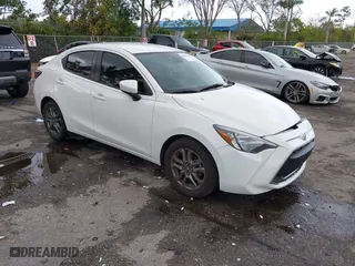2019 Toyota Yaris Sedan L with VIN 3MYDLBYV4KY519194, listed as a IAAI auction lot 41609673 with 169,501 mi miles. Bid and sale history available at carsss.com. Image 1.