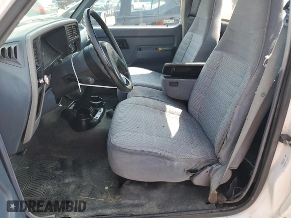 1992 Ford Ranger with VIN 1FTCR10A2NUB87548, listed as a Copart auction lot 60536035 with 1,884 mi miles and Salvage title. Bid and sale history available at DreamBid. Image 7.