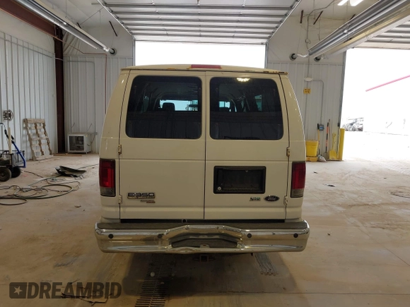 2010 Ford Econoline Passenger XL с VIN 1FBSS3BL2ADA68410, выставлен на аукционе IAAI как лот 42359755 с пробегом 233 955 миль миль и . История ставок и продаж доступна на DreamBid. Изображение 16.
