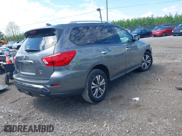 2019 Nissan Pathfinder S z VIN 5N1DR2MMXKC596621, wystawiony jako IAAI lot #42158372 z przebiegiem 71 796 mil mil oraz . Historia ofert i sprzedaży dostępna na DreamBid. Obrazek 4.