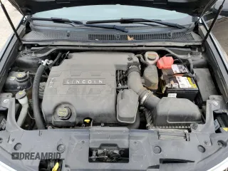 2016 Lincoln MKS z VIN 1LNHL9DK5GG602626, wystawiony jako Copart lot #50748125 z przebiegiem 118 884 mil mil oraz Szkoda całkowita • Salvage title. Historia ofert i sprzedaży dostępna na DreamBid. Obrazek 11.