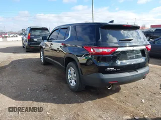 2020 Chevrolet Traverse LS with VIN 1GNEVFKW3LJ142005, listed as a IAAI auction lot 41668021 with 30,903 mi miles. Bid and sale history available at carsss.com. Image 3.