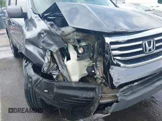 2015 Honda Pilot SE z VIN 5FNYF3H35FB034592, wystawiony jako IAAI lot #42133579 z przebiegiem 108 980 mil mil oraz . Historia ofert i sprzedaży dostępna na DreamBid. Obrazek 6.