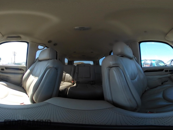 2003 Cadillac Escalade с VIN 1GYEC63T63R223370, выставлен на аукционе IAAI как лот 42475019 с пробегом 130 350 миль миль и . История ставок и продаж доступна на DreamBid. Изображение 18.
