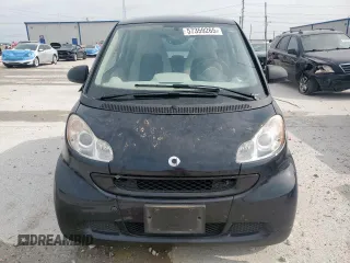 2011 Smart fortwo Pure with VIN WMEEJ3BA4BK447028, listed as a Copart auction lot 57359265 with 84,657 mi miles and Clean title. Bid and sale history available at DreamBid. Image 5.