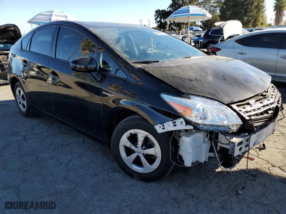2014 Toyota Prius Four with VIN JTDKN3DU4E1814842, listed as a Copart auction lot 84068814 with 196,076 mi miles and Salvage Title. Bid and sale history available at carsss.com. Image 4.
