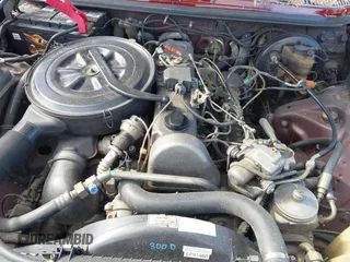 1982 Mercedes-Benz 300 D z VIN WDBAB33A5CB013080, wystawiony jako IAAI lot #41734842 z przebiegiem 297 205 mil mil oraz . Historia ofert i sprzedaży dostępna na DreamBid. Obrazek 10.