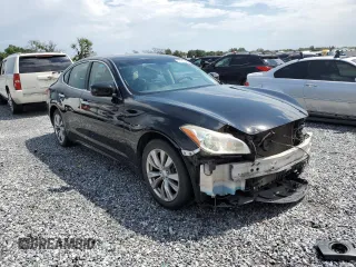 2013 Infiniti M with VIN JN1BY1AP7DM512603, listed as a Copart auction lot 57581585 with 119,274 mi miles and Salvage title. Bid and sale history available at DreamBid. Image 4.