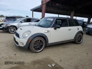 2010 MINI Hardtop S with VIN WMWMF7C53ATX45838, listed as a Copart auction lot 45549325 with 78,825 mi miles and Clean Title. Bid and sale history available at DreamBid. Image 1.