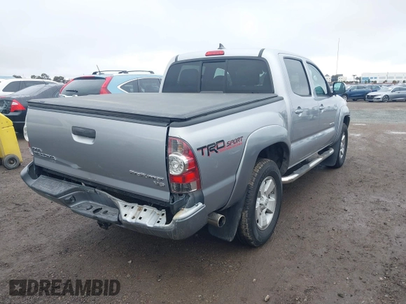 2014 Toyota Tacoma PreRunner with VIN 5TFJU4GN1EX052382, listed as a IAAI auction lot 41533721 with 165,245 mi miles. Bid and sale history available at carsss.com. Image 4.
