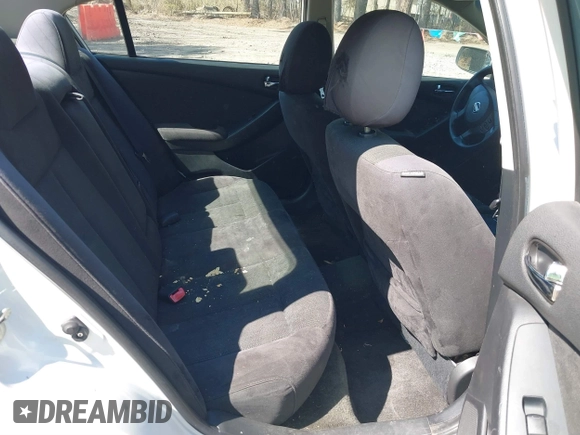 2011 Nissan Altima S with VIN 1N4AL2APXBN465996, listed as a IAAI auction lot 41907608 with 210,702 mi miles and . Bid and sale history available at DreamBid. Image 8.