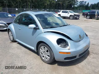 2009 Volkswagen Beetle S z VIN 3VWRW31C59M514949, wystawiony jako IAAI lot #42660846 z przebiegiem 107 611 mil mil oraz . Historia ofert i sprzedaży dostępna na DreamBid. Obrazek 1.