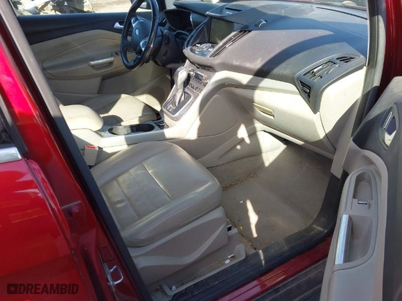 2014 Ford C-Max Hybrid SEL with VIN 1FADP5BU1EL502764, listed as a IAAI auction lot 41750063 with 180,566 mi miles. Bid and sale history available at carsss.com. Image 5.