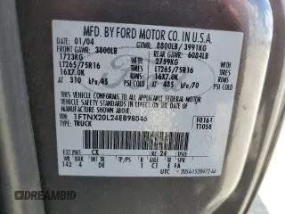 2004 Ford Super Duty F-250 XL with VIN 1FTNX20L24EB98046, listed as a Copart auction lot 51931954 with 267,436 mi miles and Salvage Title. Bid and sale history available at carsss.com. Image 12.
