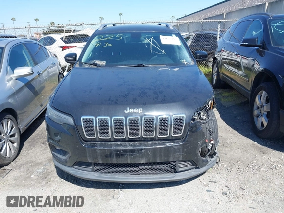 2019 Jeep Cherokee Latitude with VIN 1C4PJLCB2KD331698, listed as a IAAI auction lot 41175485 with 85,821 mi miles. Bid and sale history available at carsss.com. Image 12.