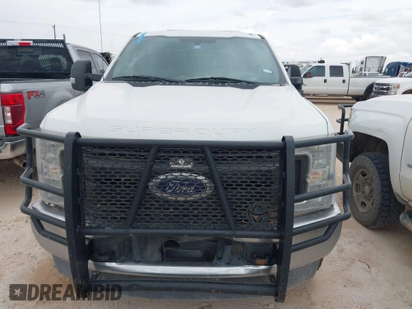 2019 Ford F-250 XL with VIN 1FT7W2B65KED93008, listed as a IAAI auction lot 42524436 with 258,924 mi miles and . Bid and sale history available at DreamBid. Image 12.