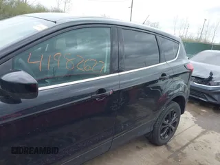 2019 Ford Escape SE z VIN 1FMCU9GD1KUA45891, wystawiony jako IAAI lot #41982627 z przebiegiem 97 546 mil mil oraz . Historia ofert i sprzedaży dostępna na DreamBid. Obrazek 14.