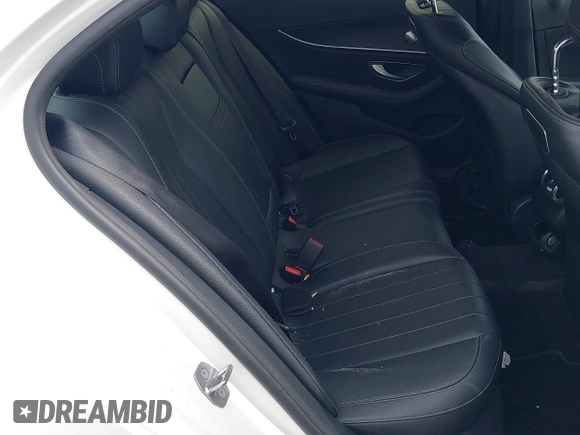 2018 Mercedes-Benz E 300 с VIN WDDZF4JB0JA316206, выставлен на аукционе IAAI как лот 42108861 с пробегом 115 777 миль миль и . История ставок и продаж доступна на DreamBid. Изображение 8.