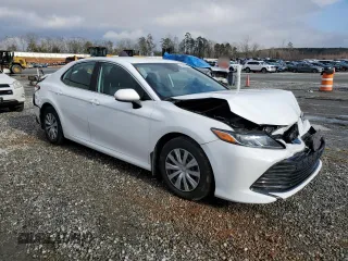 2019 Toyota Camry LE with VIN 4T1B11HK0KU719418, listed as a Copart auction lot 41380975 with 56,937 mi miles and Salvage Title. Bid and sale history available at carsss.com. Image 4.