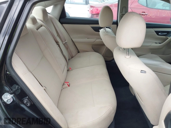 2015 Nissan Altima 2.5 SV with VIN 1N4AL3AP7FC582717, listed as a IAAI auction lot 42073631 with 137,788 mi miles. Bid and sale history available at carsss.com. Image 8.