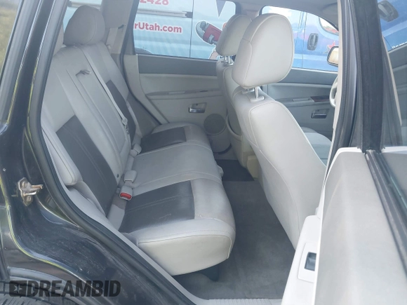 2005 Jeep Grand Cherokee Limited with VIN 1J4HR58285C587057, listed as a IAAI auction lot 42506360 with 139,122 mi miles and . Bid and sale history available at DreamBid. Image 8.