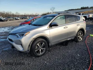 2018 Toyota RAV4 XLE with VIN 2T3WFREV8JW498673, listed as a Copart auction lot 87608275 with 93,439 mi miles and Salvage Title. Bid and sale history available at carsss.com. Image 1.