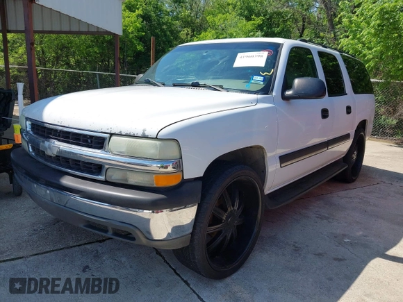 2004 Chevrolet Suburban LT with VIN 3GNEC16T04G341718, listed as a IAAI auction lot 41960398 with 228,523 mi miles. Bid and sale history available at carsss.com. Image 2.