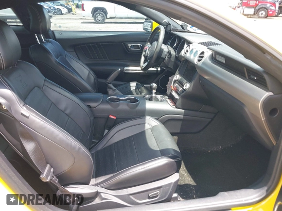 2015 Ford Mustang GT z VIN 1FA6P8CF4F5362399, wystawiony jako IAAI lot #42414261 z przebiegiem 45 823 mil mil oraz . Historia ofert i sprzedaży dostępna na DreamBid. Obrazek 5.