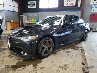 2017 Alfa Romeo Giulia with VIN ZARFAEDN0H7555470, listed as a Copart auction lot 43903823 with 99,753 mi miles. Bid and sale history available at carsss.com. Image 1.