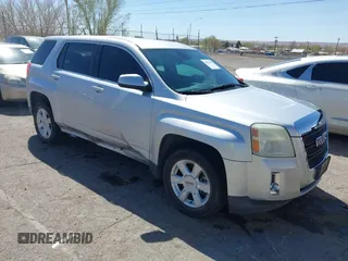 2013 GMC Terrain SLE z VIN 2GKALMEK0D6119021, wystawiony jako IAAI lot #41854308 z przebiegiem 97 849 mil mil oraz . Historia ofert i sprzedaży dostępna na DreamBid. Obrazek 1.