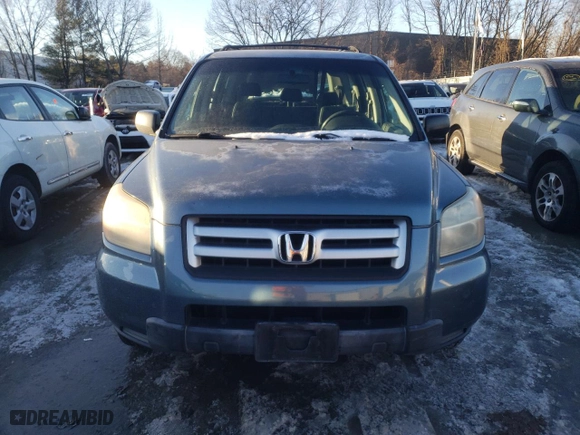 2007 Honda Pilot LX with VIN 5FNYF18137B018654, listed as a Copart auction lot 45159175 with 201,607 mi miles and Clean Title. Bid and sale history available at carsss.com. Image 5.