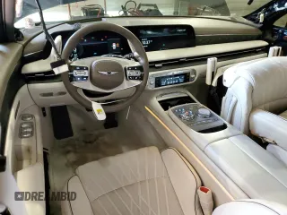 2023 Genesis G90 z VIN KMTFB4SD5PU008286, wystawiony jako Copart lot #43015795 z przebiegiem 10 556 mil mil oraz Szkoda całkowita • Salvage title. Historia ofert i sprzedaży dostępna na DreamBid. Obrazek 8.