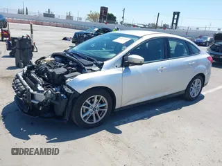 2017 Ford Focus SE с VIN 1FADP3F2XHL308915, выставлен на аукционе IAAI как лот 42673900 с пробегом 68 407 миль миль и . История ставок и продаж доступна на DreamBid. Изображение 2.