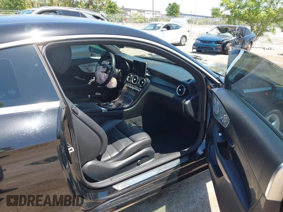 2017 Mercedes-Benz C 300 with VIN WDDWJ4JB6HF357941, listed as a IAAI auction lot 42060841 with 36,529 mi miles and . Bid and sale history available at carsss.com. Image 5.