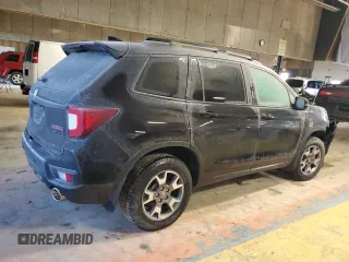 2023 Honda Passport TrailSport with VIN 5FNYF8H66PB028373, listed as a Copart auction lot 44258865 with 23,951 mi miles and Salvage Title. Bid and sale history available at carsss.com. Image 3.