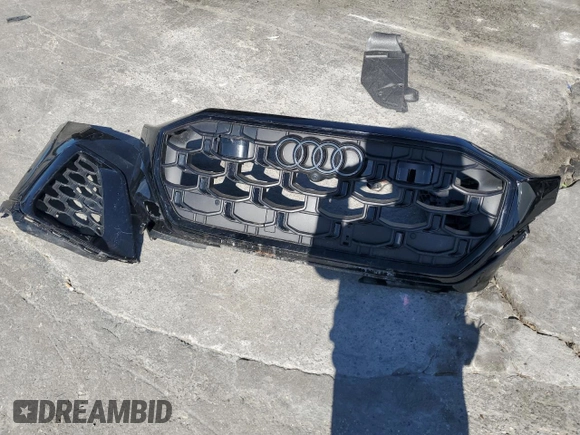 2024 Audi SQ8 Premium Plus with VIN WA1AWBF19RD005714, listed as a Copart auction lot 47320035 with 30,654 mi miles and Salvage Title. Bid and sale history available at DreamBid. Image 15.