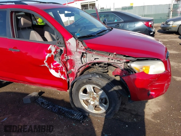 2007 Toyota RAV4 with VIN JTMBD33V175088480, listed as a IAAI auction lot 41779212 with 201,875 mi miles. Bid and sale history available at carsss.com. Image 6.