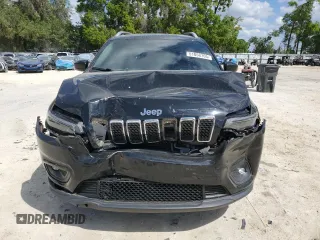2019 Jeep Cherokee Latitude with VIN 1C4PJLCB6KD262837, listed as a Copart auction lot 51058705 with 66,368 mi miles and Non Repairable. Bid and sale history available at carsss.com. Image 5.