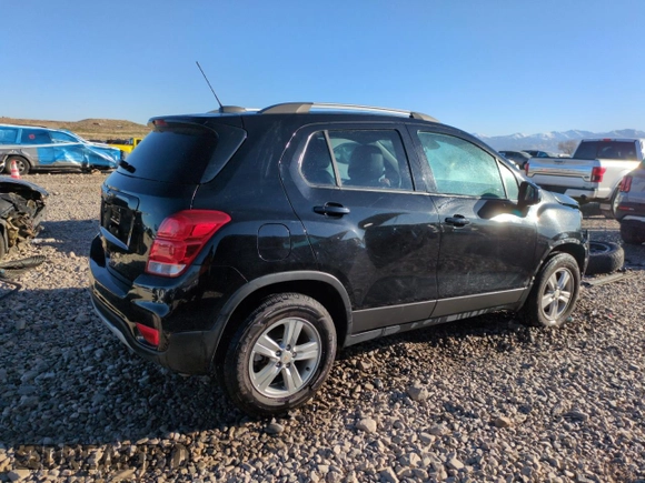 2021 Chevrolet Trax LT with VIN KL7CJPSM7MB371313, listed as a Copart auction lot 48622595 with 64,107 mi miles and Salvage Title. Bid and sale history available at carsss.com. Image 3.