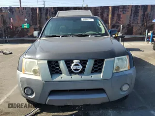 2006 Nissan Xterra SE z VIN 5N1AN08U46C555680, wystawiony jako Copart lot #59708765 z przebiegiem 210 136 mil mil oraz Czysty tytuł • Clean title. Historia ofert i sprzedaży dostępna na DreamBid. Obrazek 5.